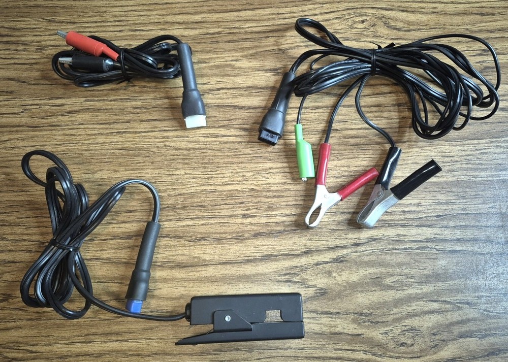 VINTAGE SEARS MODEL 161.214230 SOLID STATE ELECTRONIC ENGINE ANALYZER W/CABLES