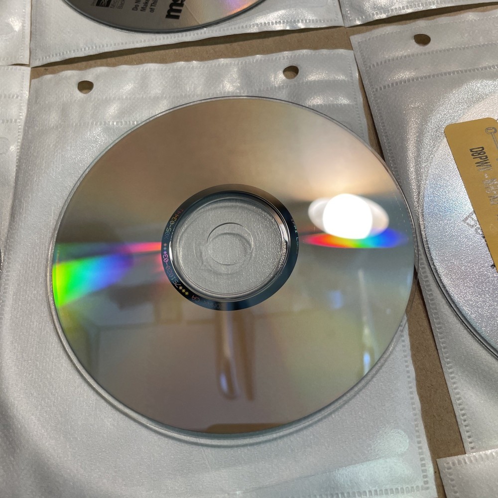 Microsoft MSDN Back Office Server Test Platform Discs 1-18 Jan. 2000 Asian Pack