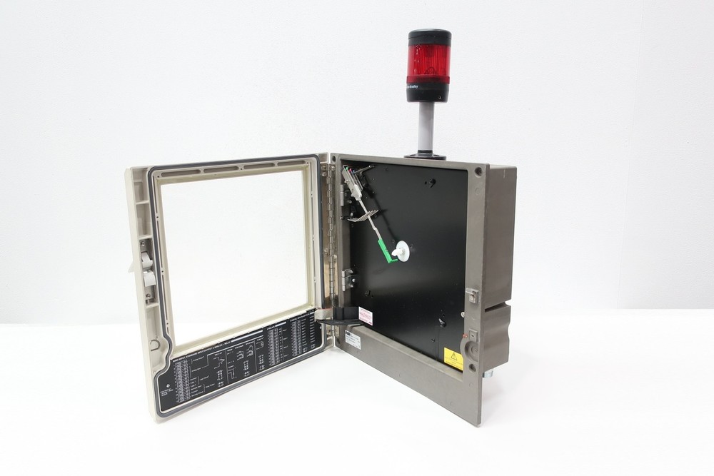 Abb 1914JA001100000STD Commander 1900 Chart Recorder