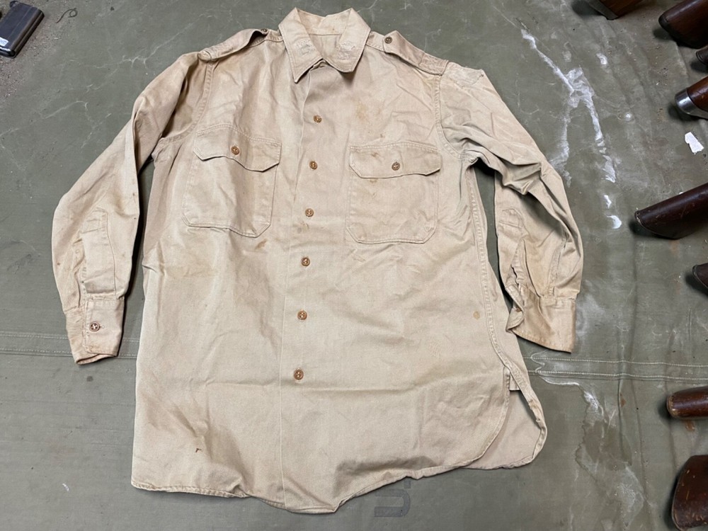 ORIGINAL WWII US ARMY OFFICER "KHAKI" FIELD SHIRT- MEDIUM/LARGE 42R