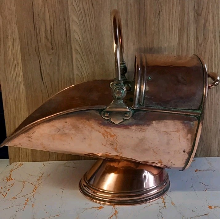 Victorian Copper Helmet Coal/ Log Scuttle With  Hammered Finish Swing Handle.