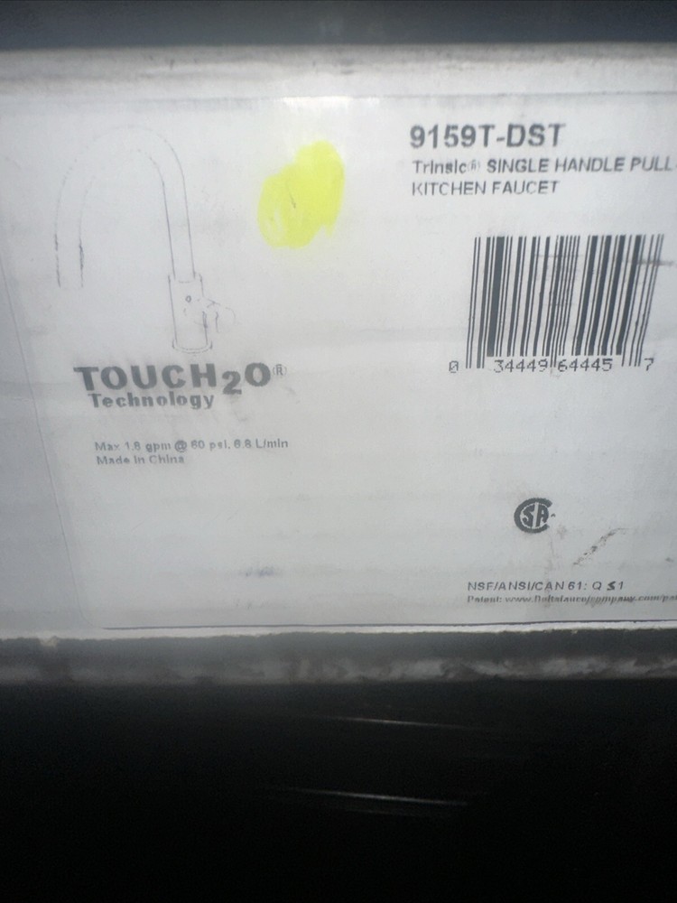 Delta 9159T-DST Trinsic Pull-Down Kitchen Faucet - Chrome. NEW