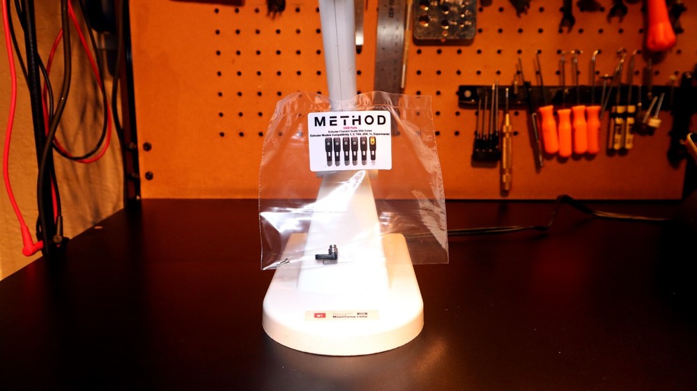 Makerbot Method/Method X NEW Extruder Filament Guide With Screws