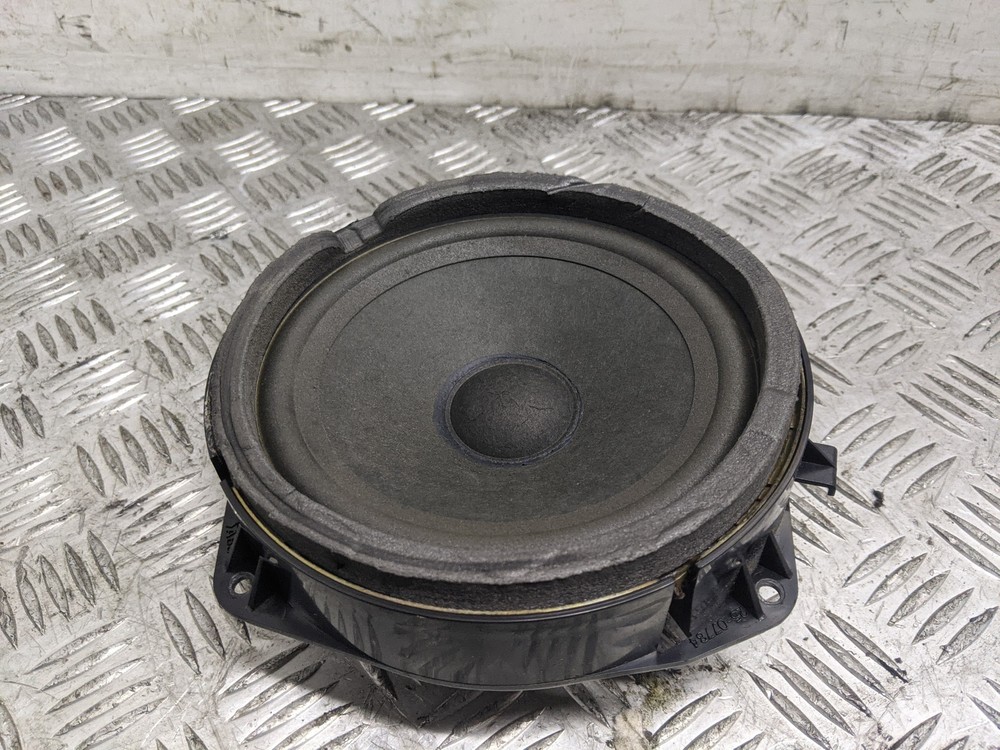 RANGE ROVER DSE 1997 DOOR SPEAKER (FRONT DRIVERS SIDE)