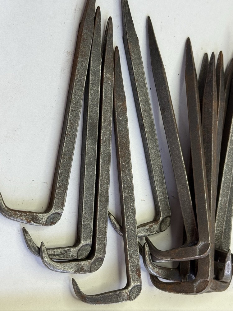 21 Woodworking Pinch Hold Downs