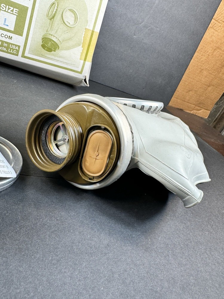 Vtg Gas Mask