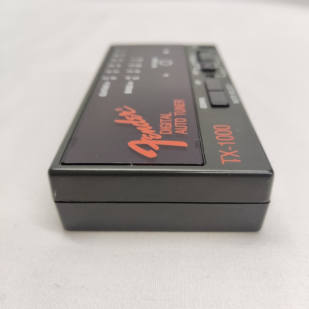 FENDER DIGITAL AUTO TUNER TX-1000 & CASE