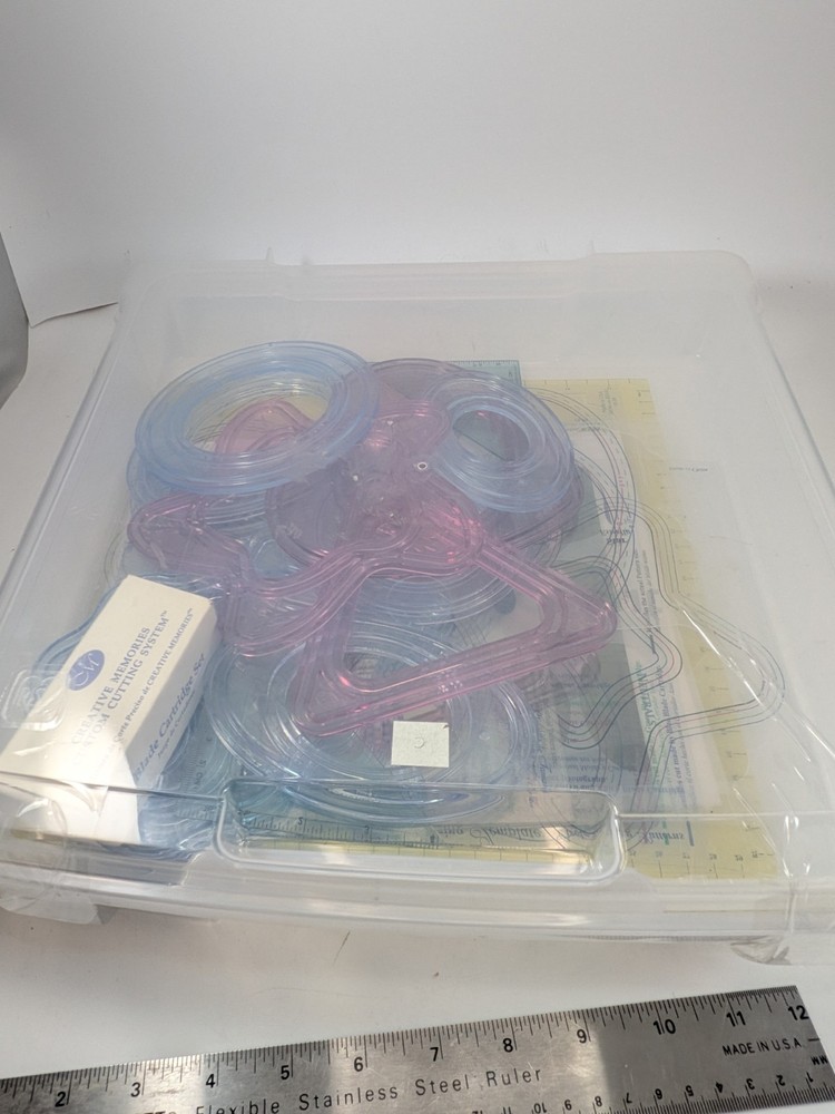 Creative Memories Cutting System, Templates, Blades, Mats with Storage Case.
