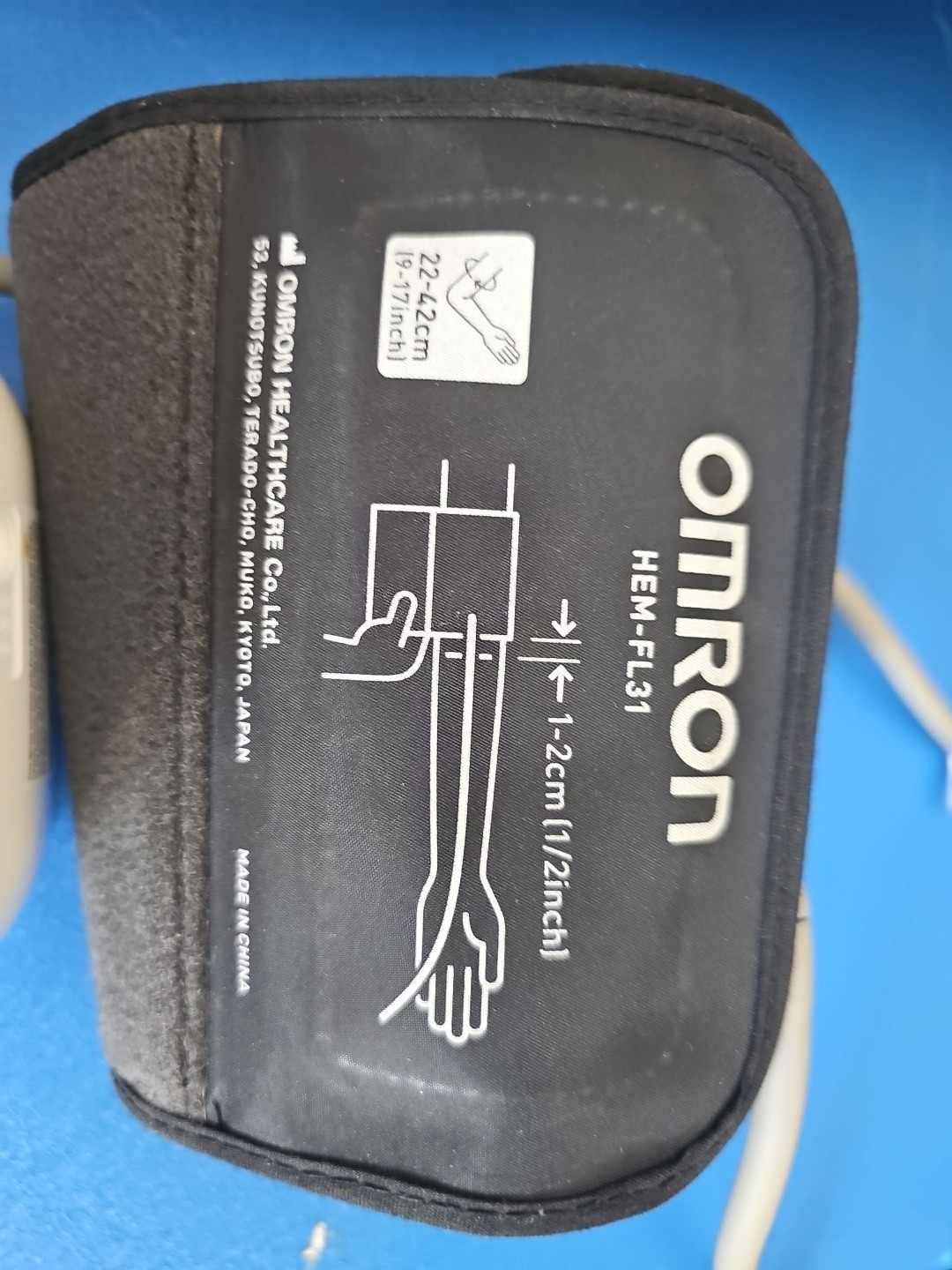 Omron BP760N Upper Arm Blood Pressure Monitor and Arm Cuff Used Works