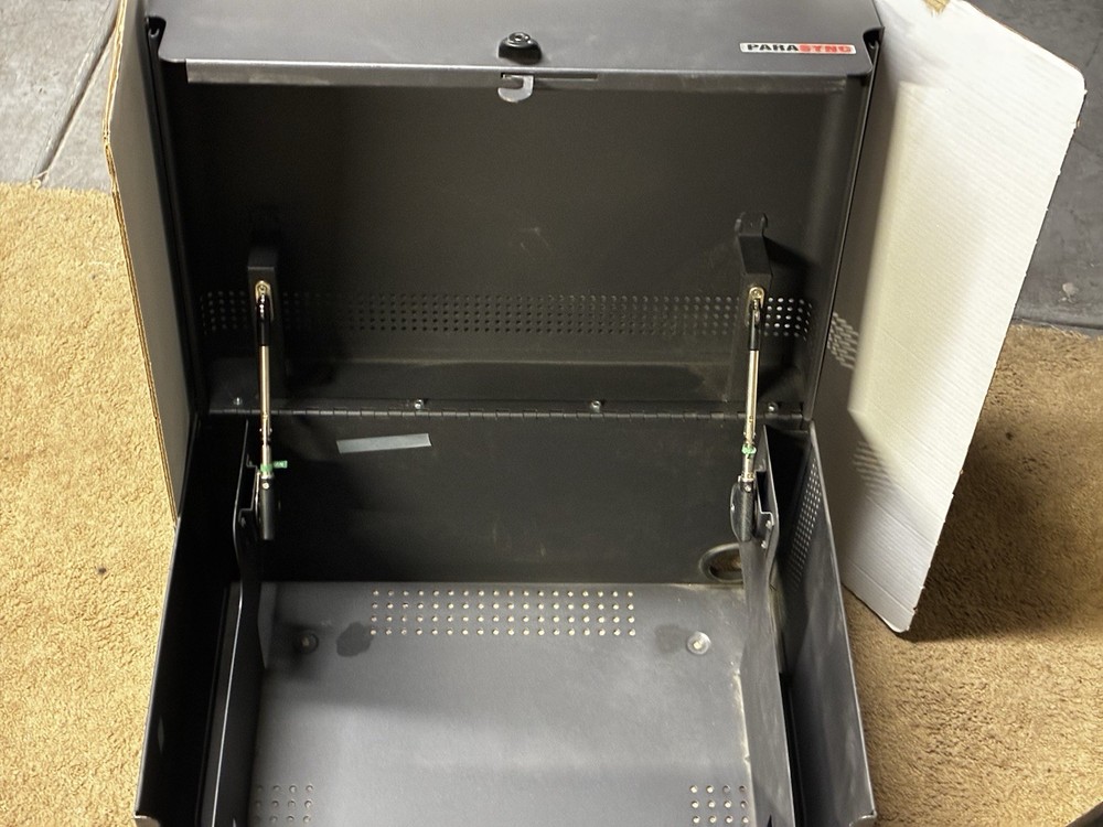 PARASYNC Lockable Charging Storage Cabinet Box – Broken Lock – Pre-Owned