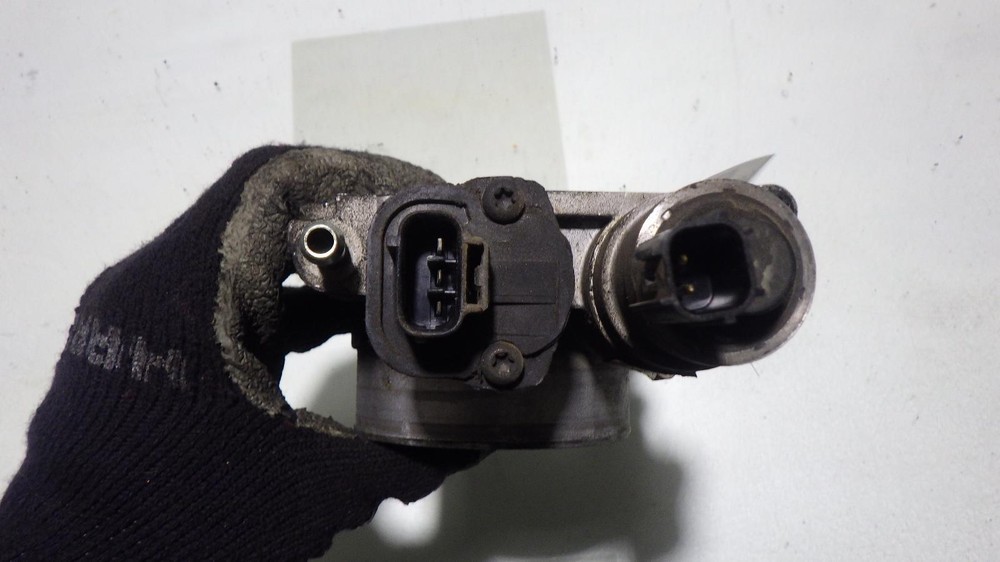 05 DODGE CARAVAN Throttle Body