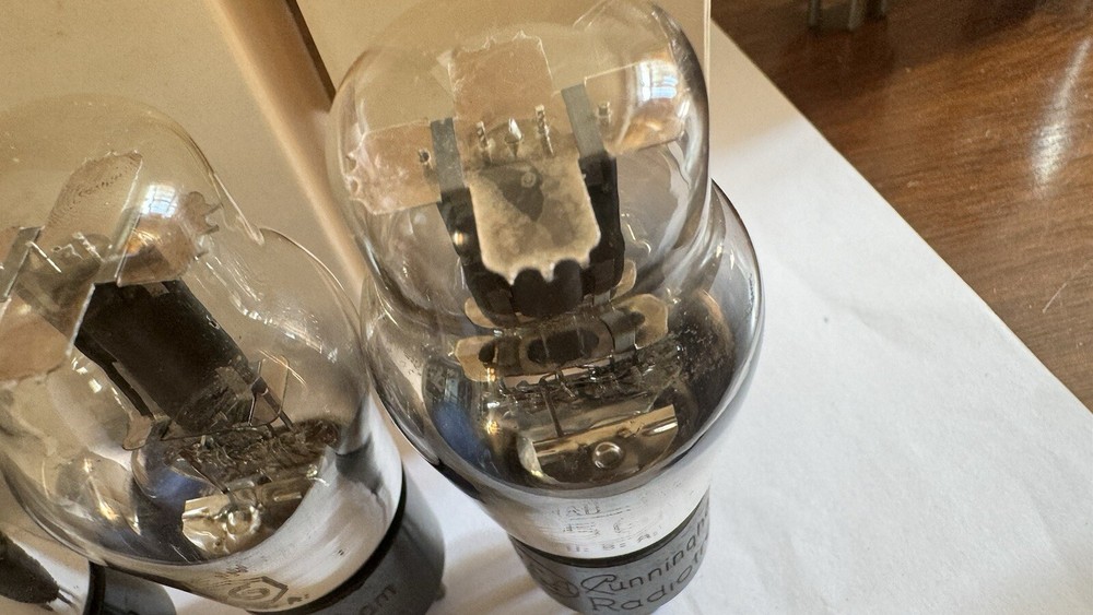 NOS MATCHED QUAD 56 ST GLOBES Engraved Bases Windmill Micas