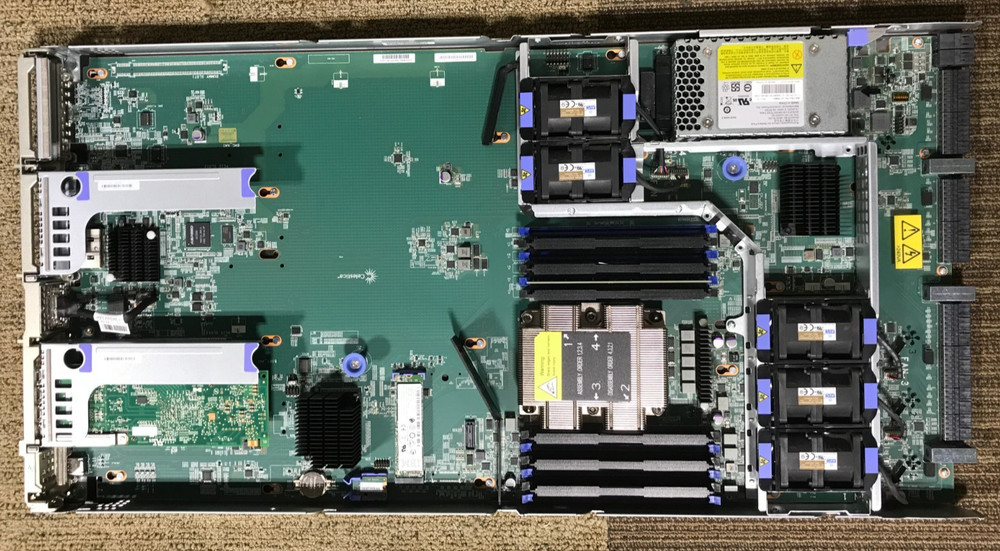IBM Storwize V5100 SFF Controller 02YJ799 02PX552