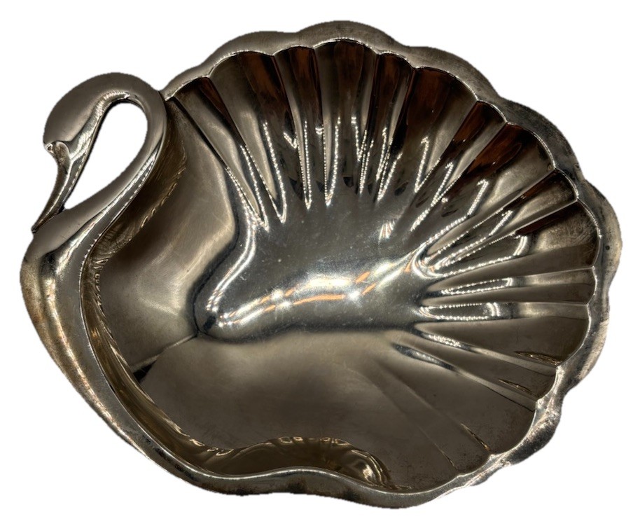 Vtg Silver Tone Swan Candy Dish Trinket Bowl–Scalloped Shell Design Cottagecore