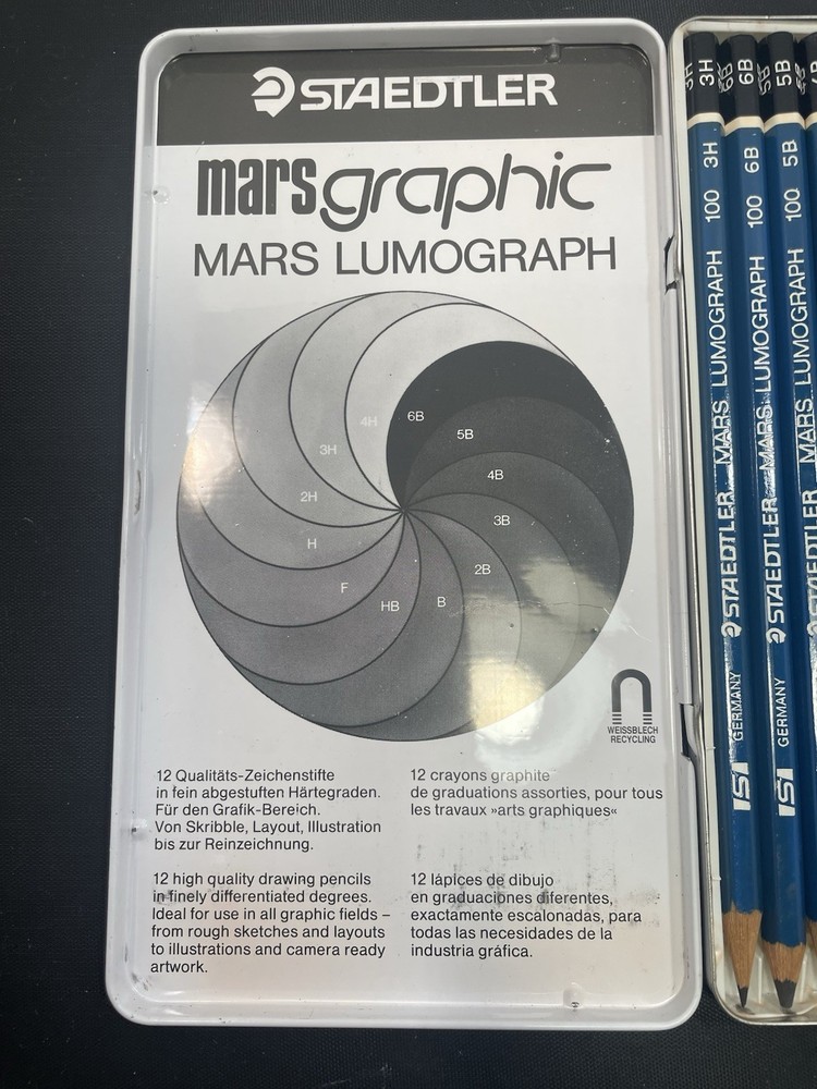 Staedtler Mars Lumograph 12 Pencil Design/Drafting Set