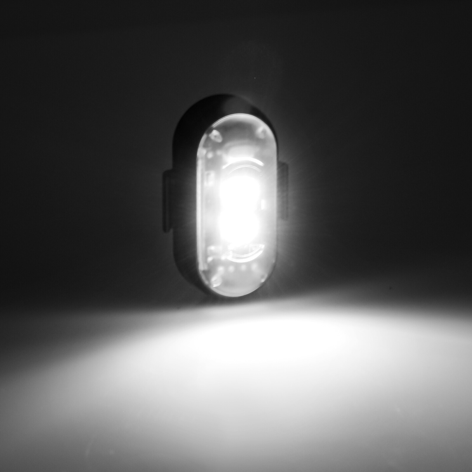 16 PCS Wireless LED Strobe Lights 8 Colors USB Rechargeable Anti-Collision Lamps