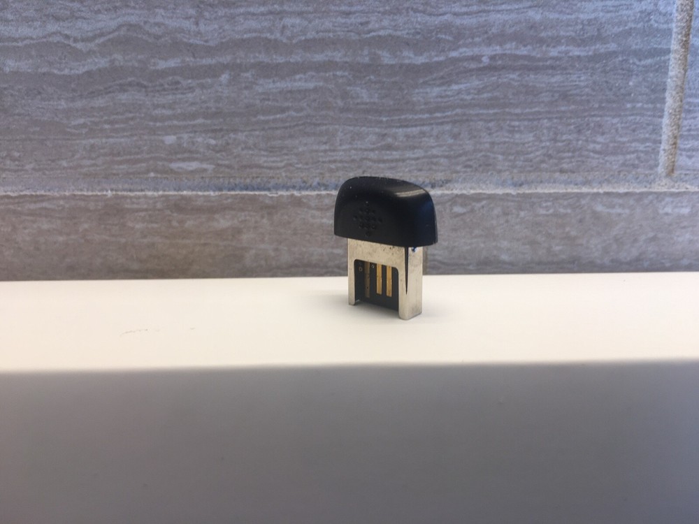 Fitbit Dongle model fb150