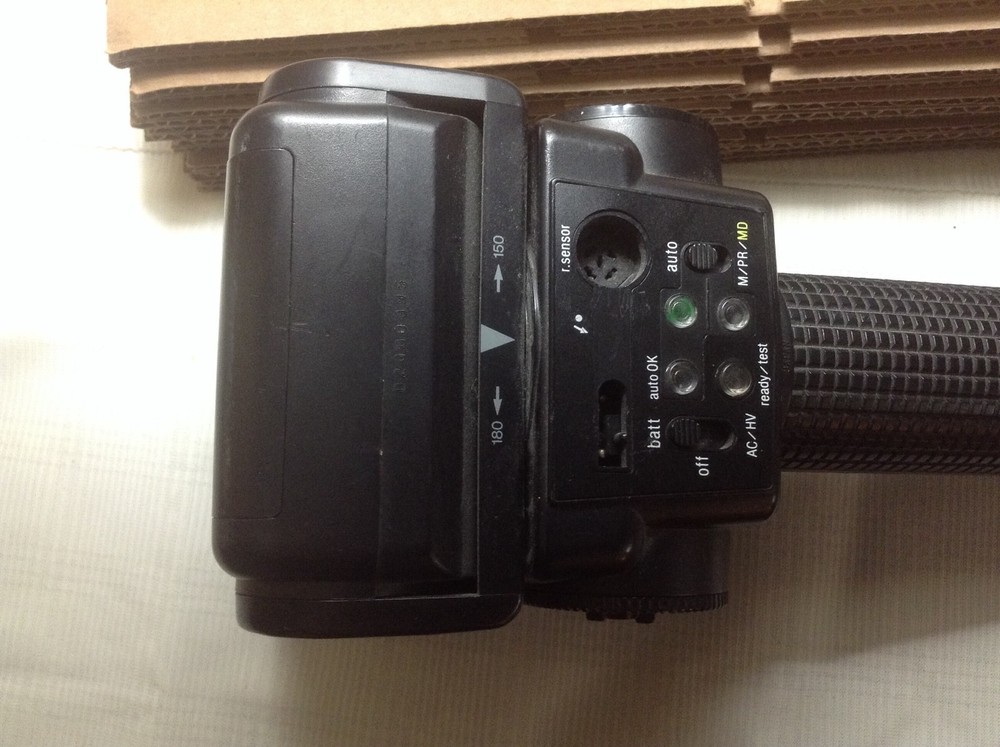 Sunpak Auto 522 Thyristor Handle Mount Flash with Battery Inserts Tested