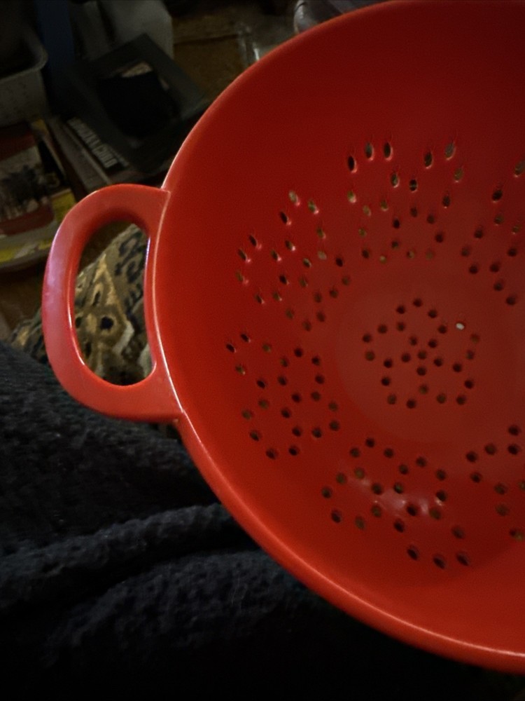 CULINARY ELEMENTS RED COLANDER 100% MELAMINE