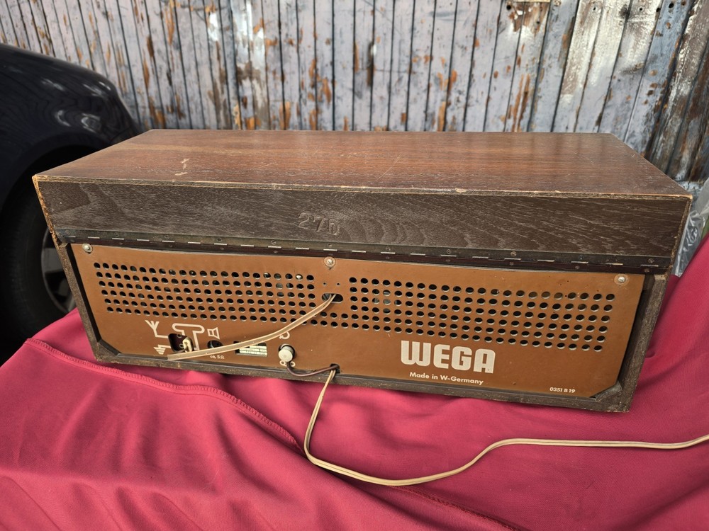 WEGA Wegaphone 529 from 1963-65 - Historic Design Device