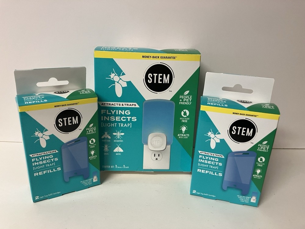 STEM Flying Insects Light Trap Starter Kit 1 Device w/ Refill Plus 4 Refills