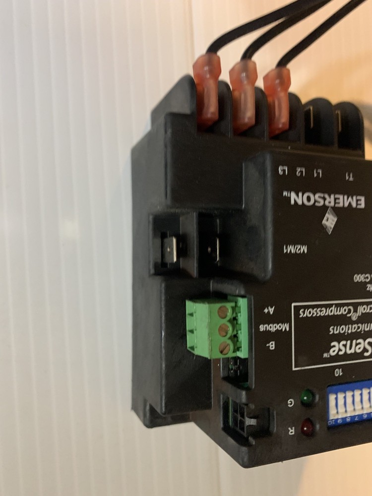 V47400 compressor protection module 24v NEW!!