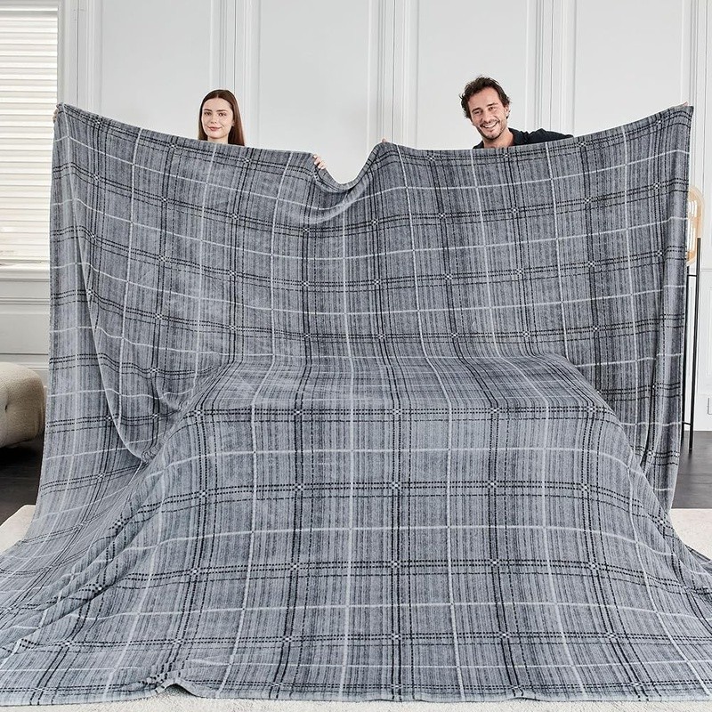 Extra Large Cozy Soft Polyester Fleece Blanket Beds Sofas Camping Cuddles New