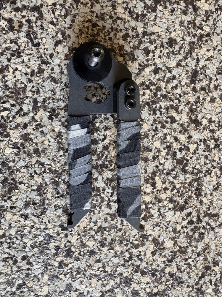 Lone Wolf Custom Gear Sidekick