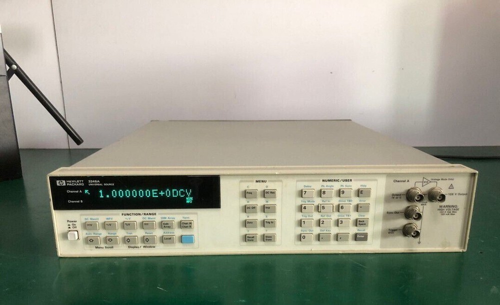 1PC HP 3245A Universal Precision Power Source WITH 002 (/) #H923CC YD