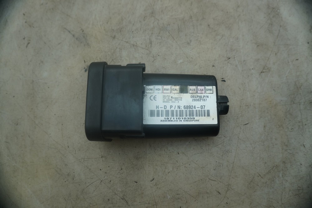 11 HARLEY DAVIDSON ROADKING TURN SIGNAL MODULE E-3427