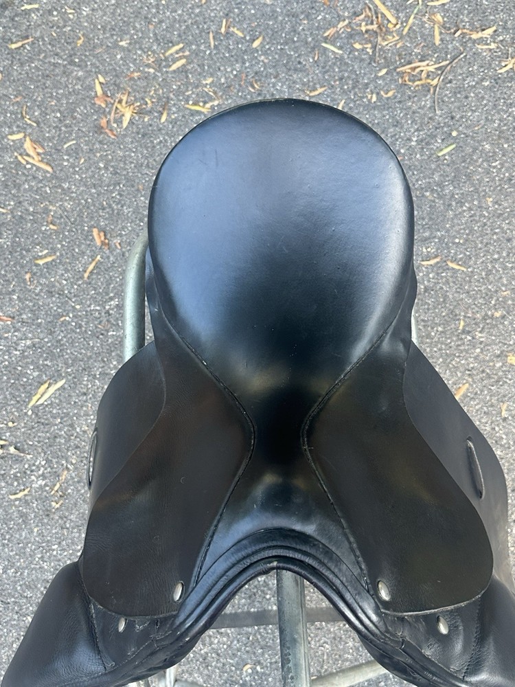 Dressage Saddle Black 17”
