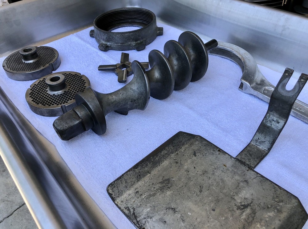 BUTCHER BOY A52 MEAT GRINDER