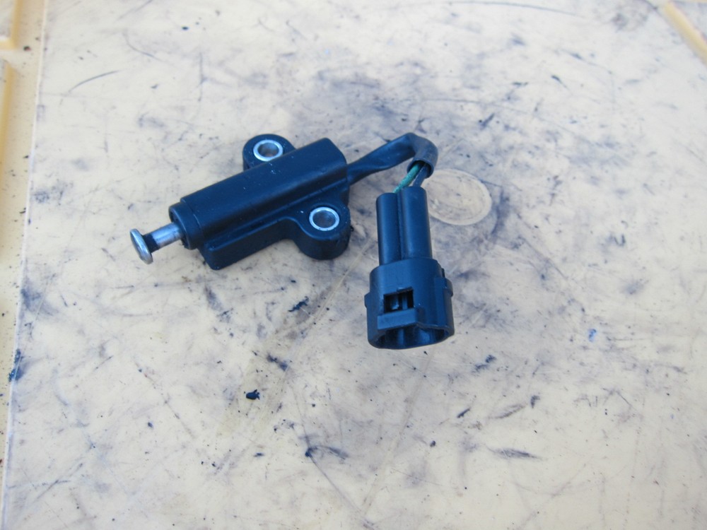 2005 Suzuki Boulevard C50 OEM KICKSTAND SIDE KICK STAND SENSOR