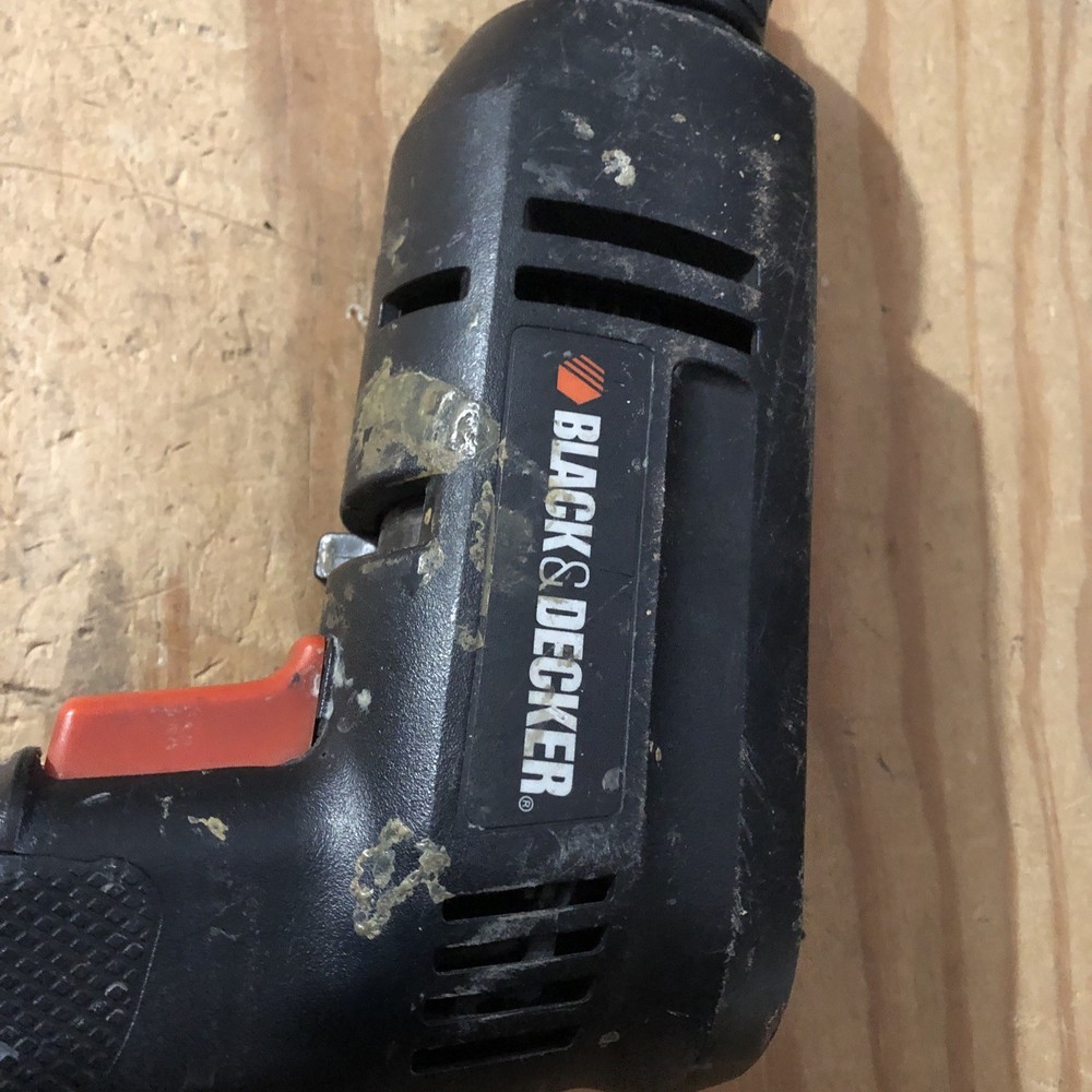 Black & Decker 3/8” Reversible Corded Drill 7252 Used
