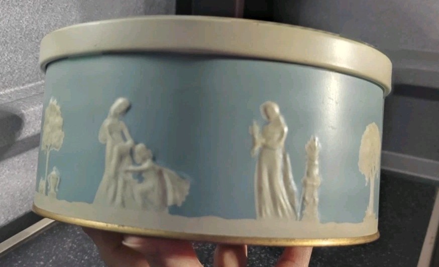 Guildcraft Blue Grecian Style Cookie Tin