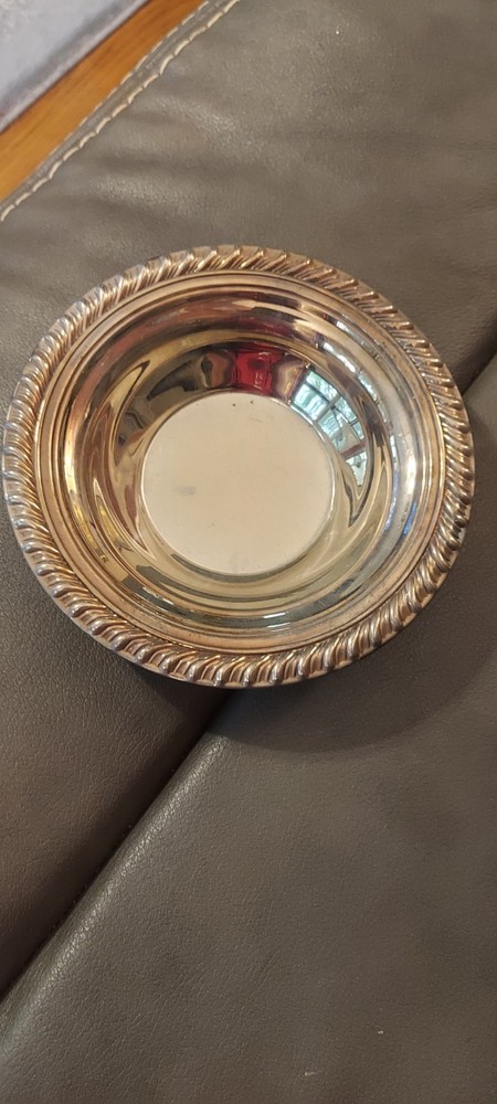 Vintage W.M. Rogers Silverplate Bowl