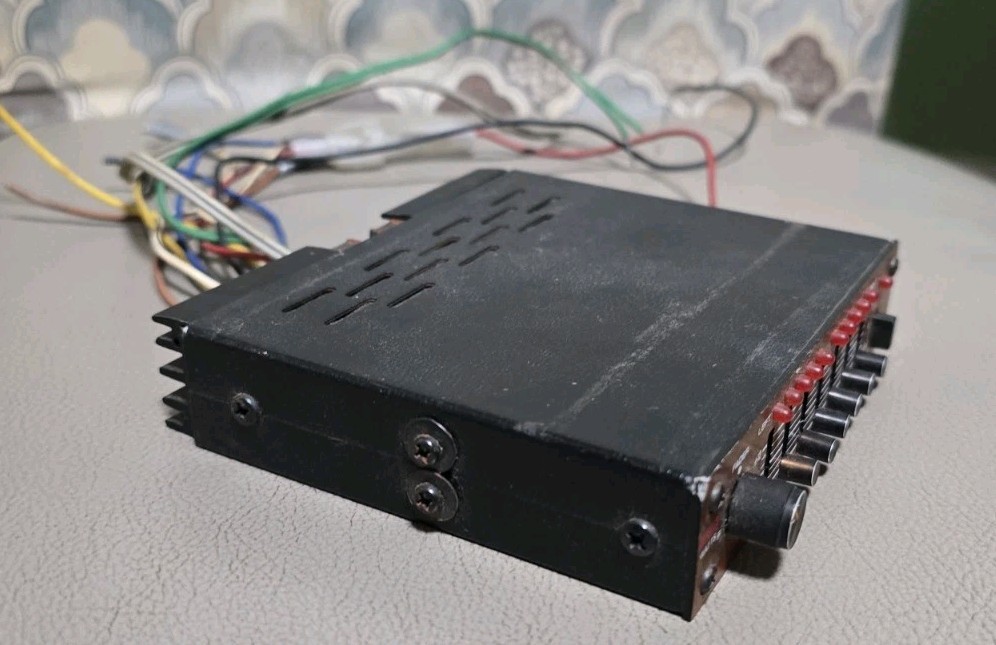 Pyramid Phase III SE403 VL-LED Integrated 200W Amplifier Equalizer Booster