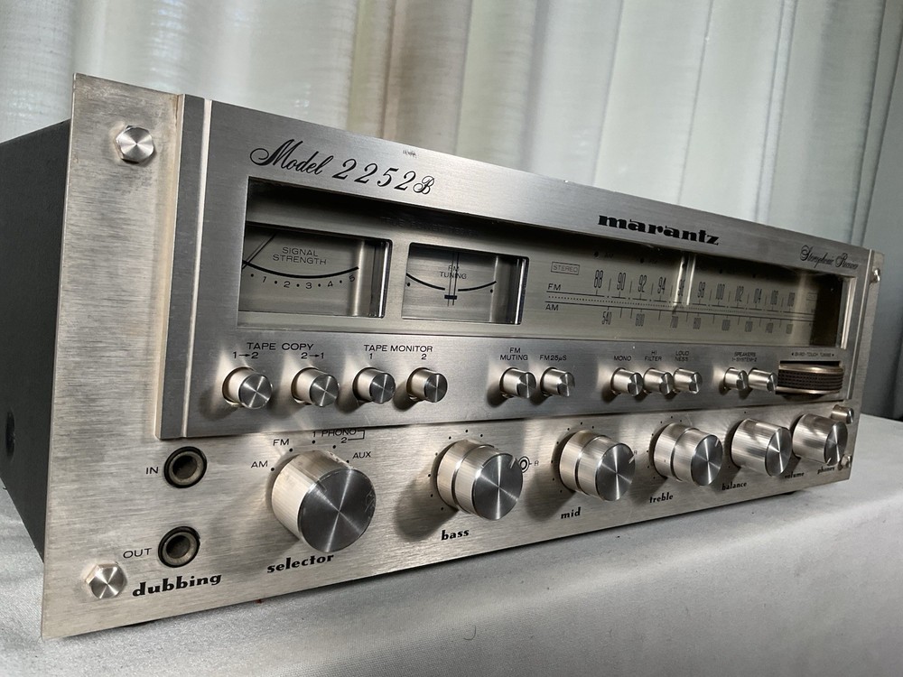 MARANTZ 2252B VINTAGE AM/FM Receiver