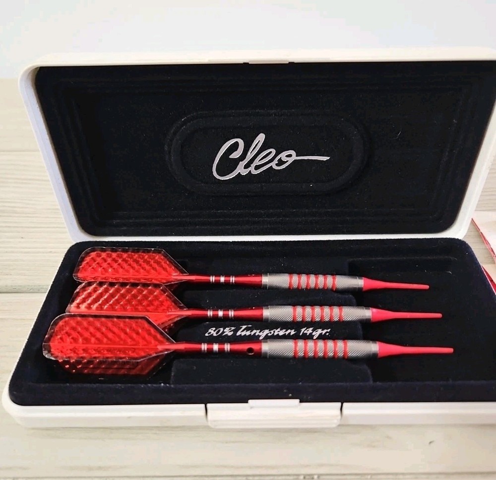 Cleo Cleopatra 80% Tungsten Plastic Tip Darts 14g Extra Tips Tool