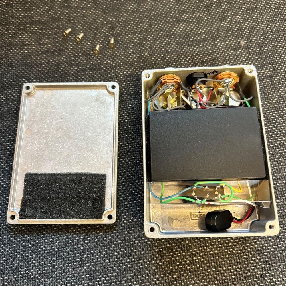 HUMAN GEAR FINE.DS Distortion Pedal Gold
