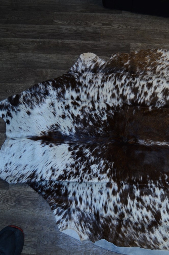 Brown & White Spotted Cowskin Rug 4x3.5'