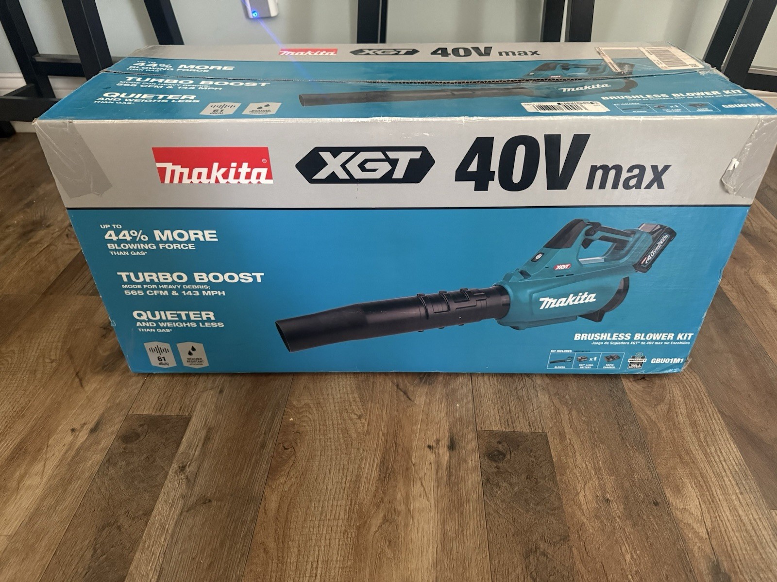 Makita GBU01Z 40V MAX XGT Li-Ion Brushless Cordless Leaf Blower Tool Only
