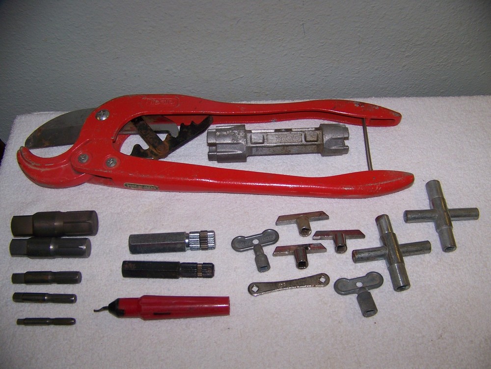 Plumbing Pipefitter Tools