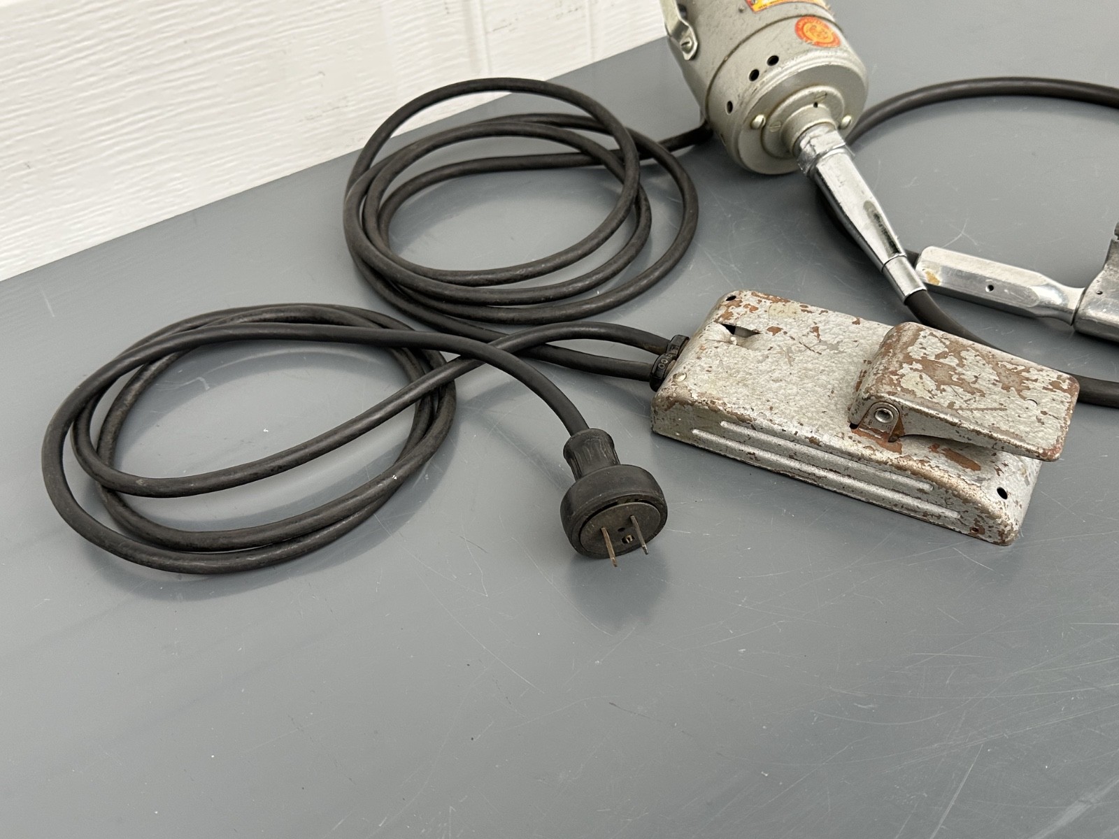 Ideal Model 45-104 Flexible Shaft Wire Stripper with Foot Pedal Switch