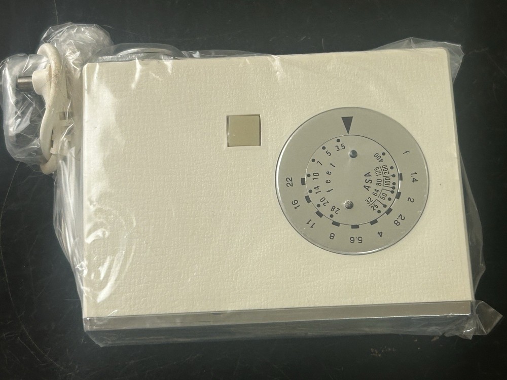 SOLIGOR Electronic Flash Unit MK-4 AC Terminal/Cable Reflector Open Flash Button