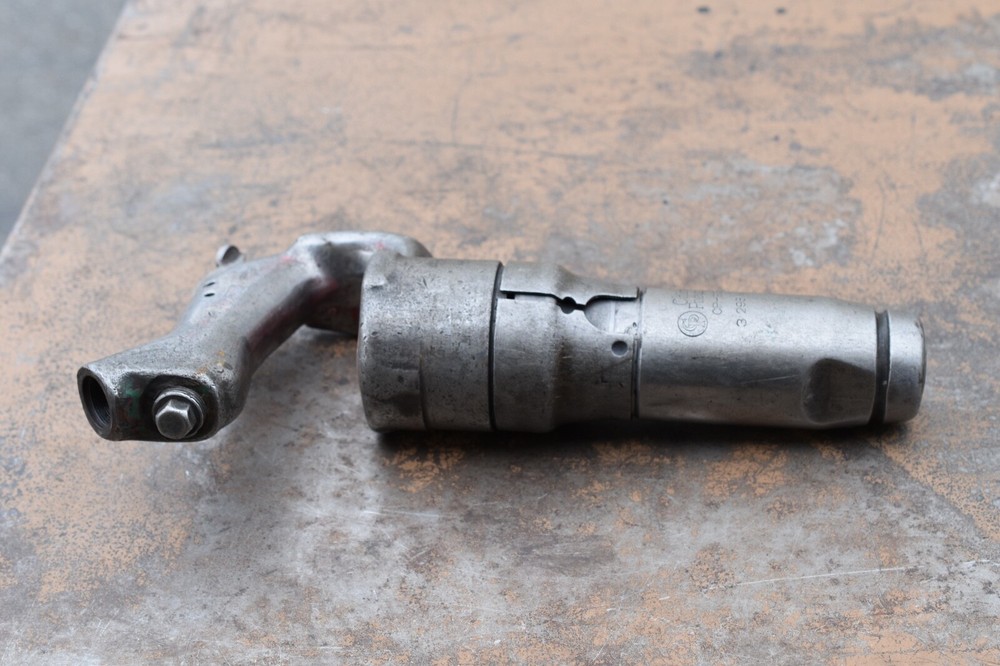 Chicago Pneumatic CP9362 Chipping Hammer