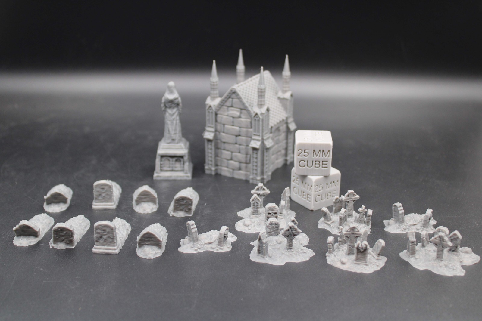 Tabletop Terrain Cemetery Mausoleum 17-Piece Set for 28mm RPG