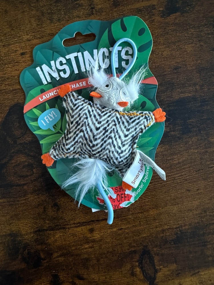 Instincts Soarin' Squirrel Launch & Chase Cat Toy