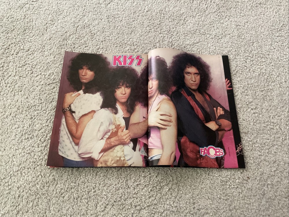 METAL MUSCLE POSTER MAGAZINE 1986 KISS RANDY RHOADS TWISTED SISTER MOTLEY CRUE