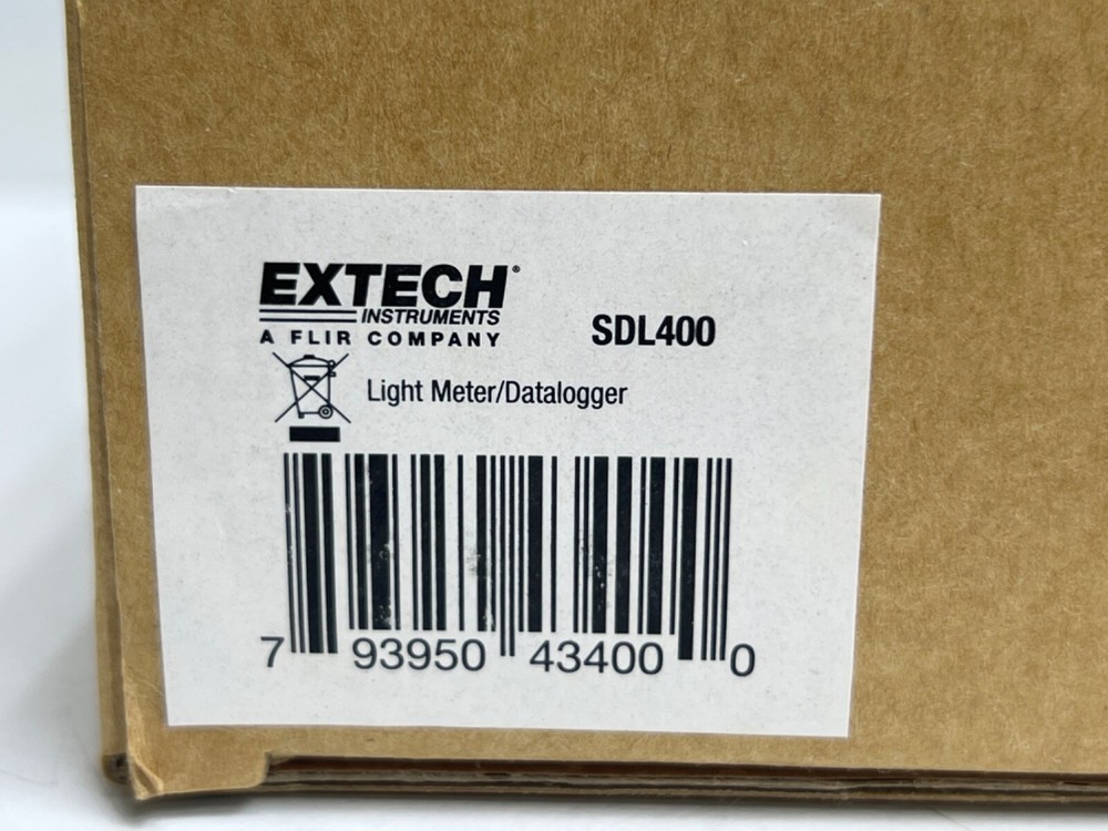 EXTECH SDL400 LIGHT METER DATALOGGER